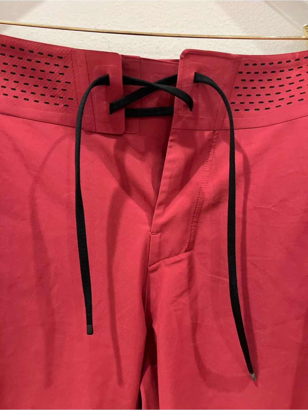 Lululemon Board Short Mens 32 Red Current State Swim Surf Beach Vacation Resort